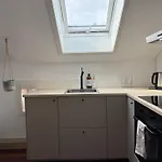 Apartman In The Middle Of In A Real Bergenshus From The 18th Century Bergen