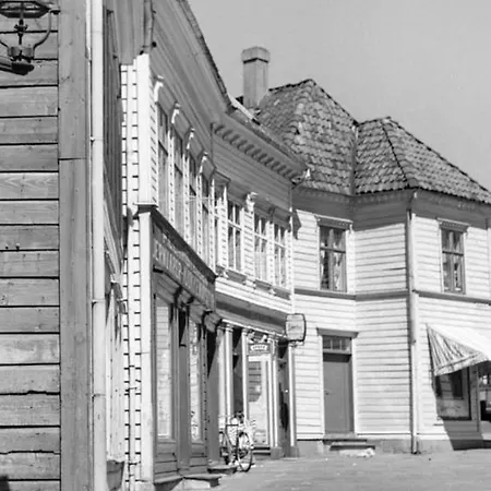In The Middle Of In A Real Bergenshus From The 18th Century Apartman